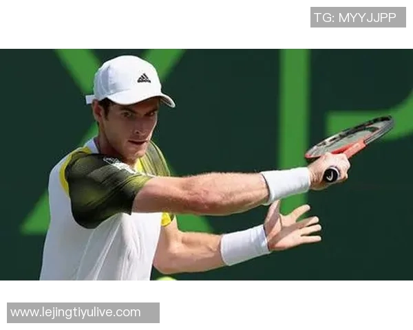 米奇称赞文班在关键时刻投进三分球球员表现至关重要