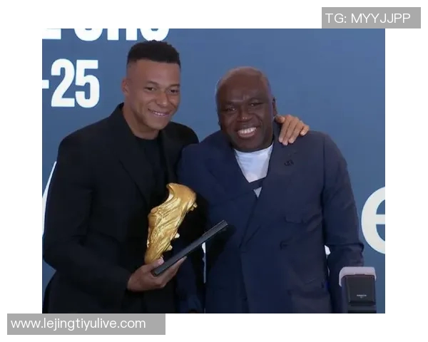 姆巴佩赞阿什拉夫社媒庆祝胜利引热议姆总点赞太牛了