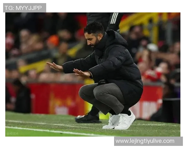 卡拉格与斯科尔斯齐声呼吁阿莫林圣诞前辞职时间已不再充裕