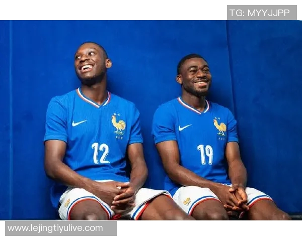 福法纳盛赞帕尔默实力堪比姆巴佩和登贝莱称其如外星人般出色 福法纳盛赞帕尔默实力堪比姆巴佩和登贝莱称其如外星人般出色