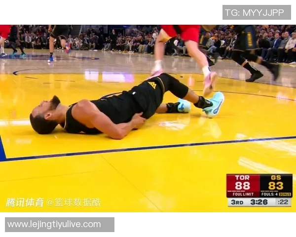 老队友重聚李凯尔赛后与库里追梦小佩顿温情互动展现深厚情谊